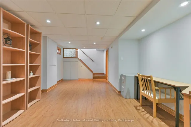 Additional image 27 of 20 Marblehead Cres