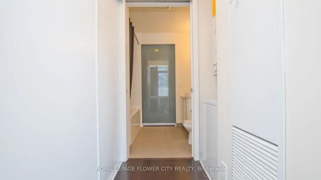 Additional image 35 of 105 The Queensway Ave Unit 415