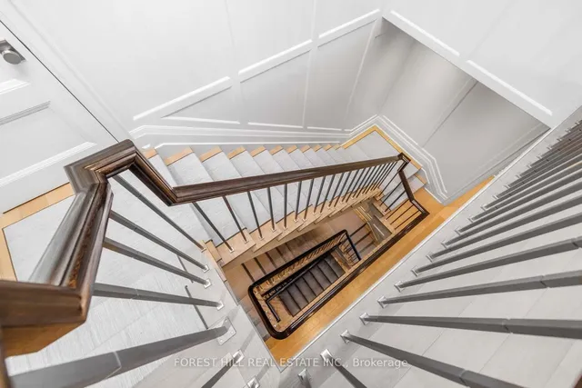 Additional image 30 of 221 Dunvegan Rd