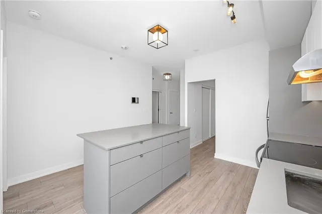 Additional image 18 of 3200 Dakota Common Unit 1007