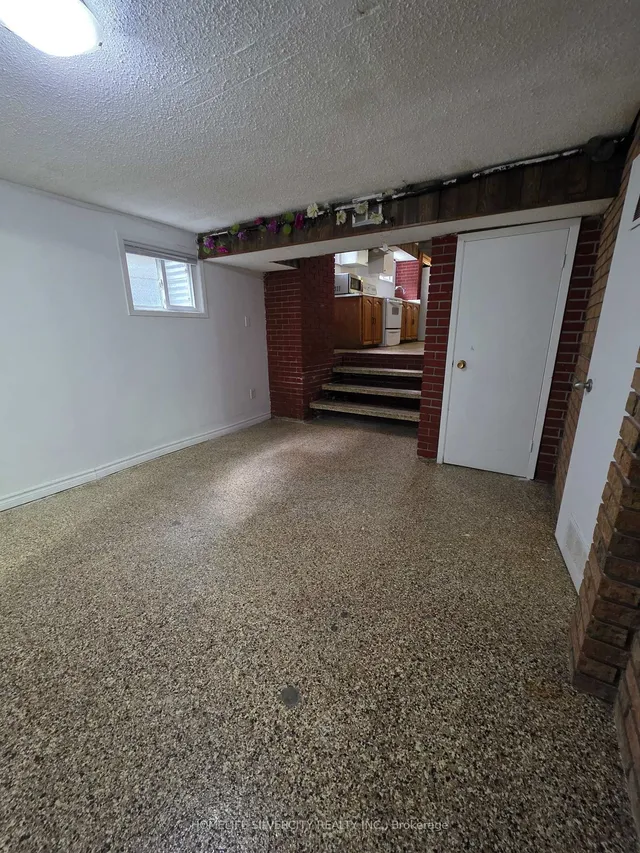 Additional image 24 of 3758 Keenan Cres