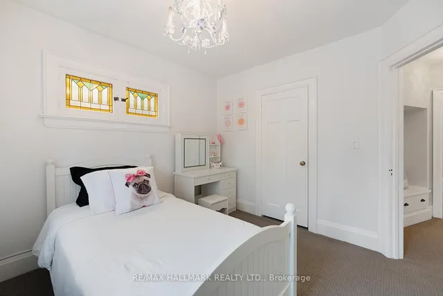 Additional image 30 of 176 Melrose Ave