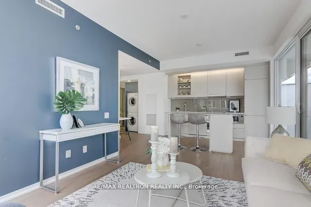 Additional image 5 of 101 Peter St Unit 603