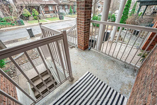 Additional image 9 of 712 Gladstone Ave