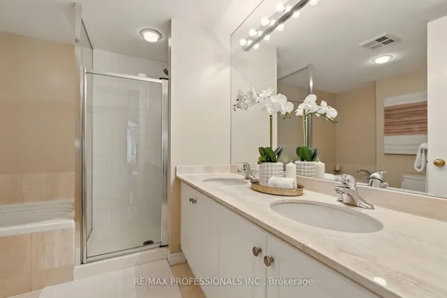 Additional image 27 of 18 William Carson Cres Unit 111