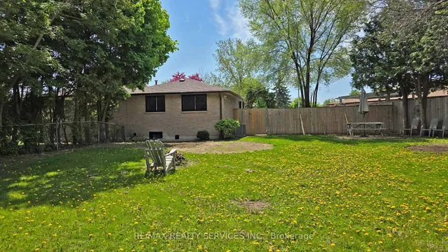 Additional image 35 of 55 Greenwood Cres