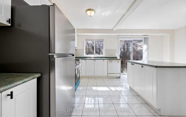 Additional image 23 of 1480 Britannia Rd Unit 155