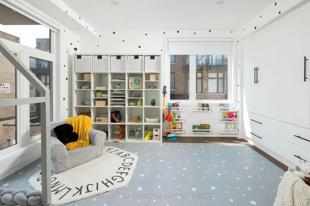 Additional image 31 of 141 Green Gardens Blvd