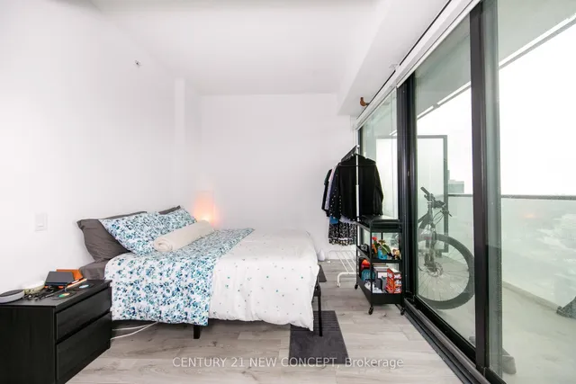 Additional image 5 of 161 Roehampton Ave Unit 2011