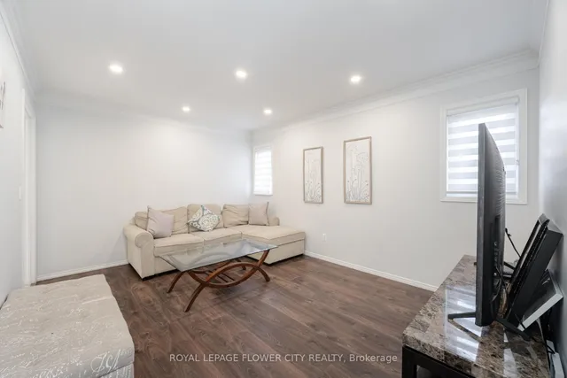 Additional image 23 of 47 Burgby Ave