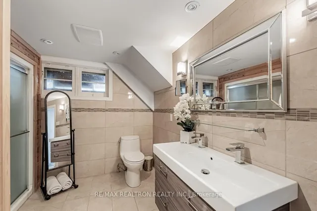 Additional image 20 of 4 Caribou Rd