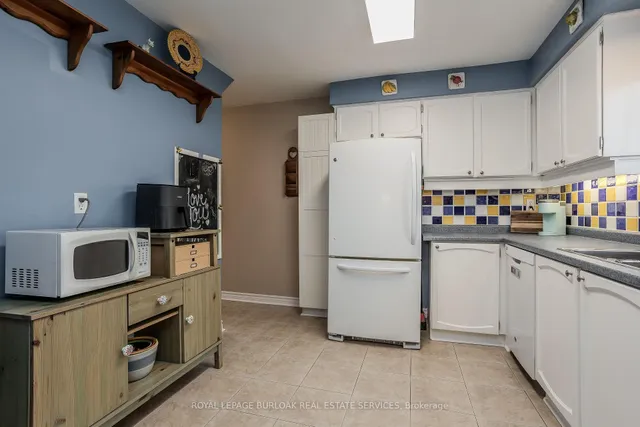 Additional image 11 of 2383 Cotswold Cres
