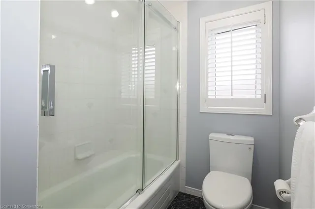 Additional image 32 of 211 Misty Crt