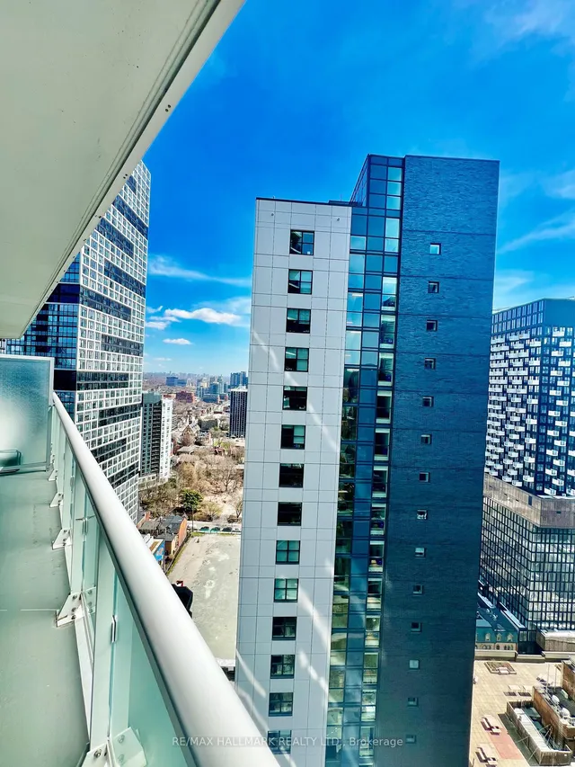 Additional image 14 of 77 Mutual St Unit 2803