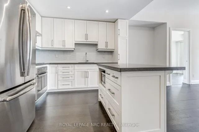 Additional image 38 of 2025 Maria St Unit 604