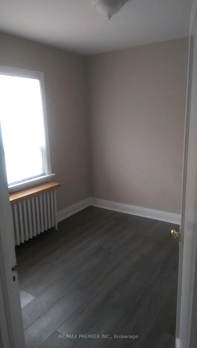 Additional image 12 of 1013 Briar Hill Ave