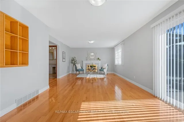 Additional image 29 of 36 Skylark Dr