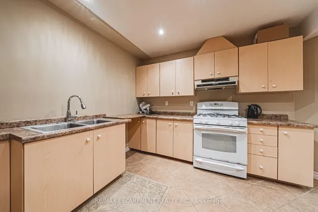 Additional image 28 of 65 Mount Pleasant Dr