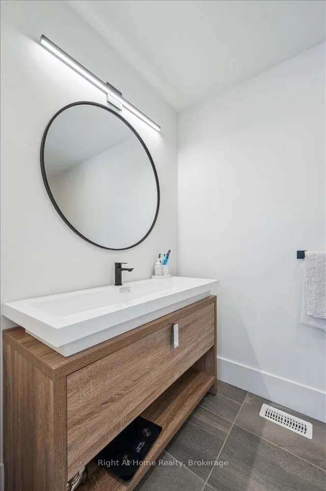 Additional image 39 of 817 King Rd