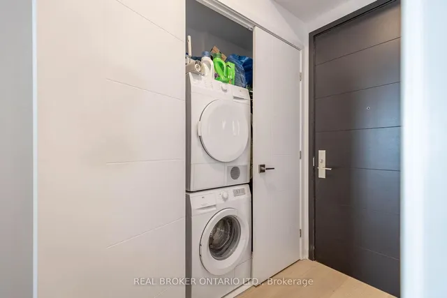 Additional image 16 of 488 University Ave Unit 4403