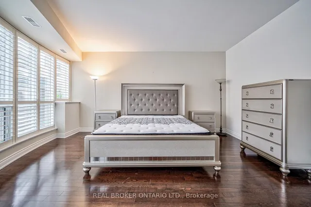 Additional image 29 of 761 Bay St Unit TH08