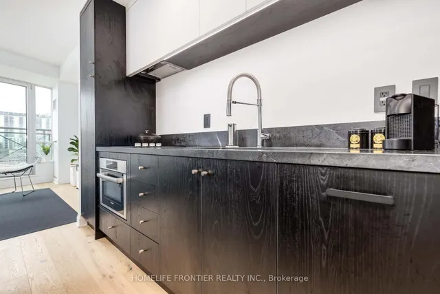 Additional image 6 of 20 Scrivener Sq Unit 905