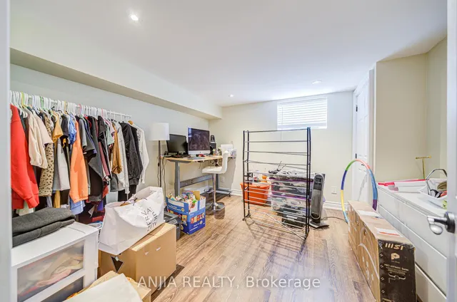 Additional image 32 of 56 Flintridge Rd