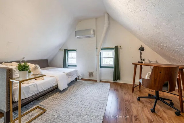 Additional image 29 of 120 Cameron St