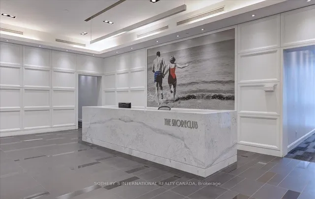 Additional image 4 of 90 Park Lawn Rd Unit 915