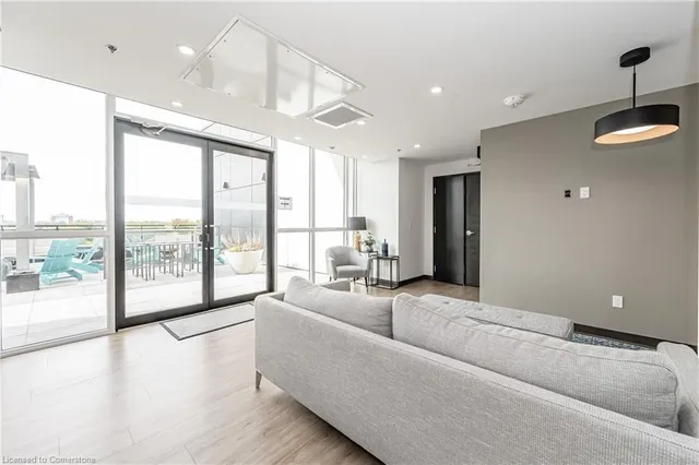 Additional image 35 of 60 Charles Street West Unit 1104