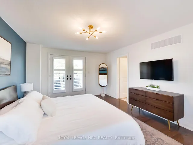 Additional image 38 of 2071 Ghent Ave Unit 2