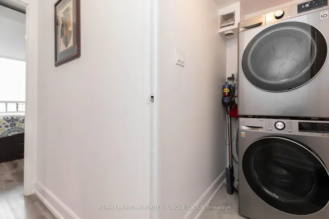 Additional image 15 of 633 Bay St Unit 903