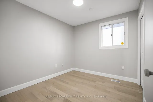 Additional image 18 of 6 Barbara Crt