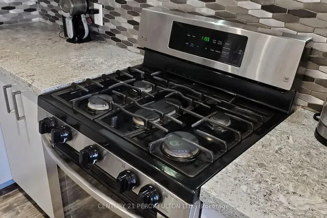 Additional image 14 of 3489 New St