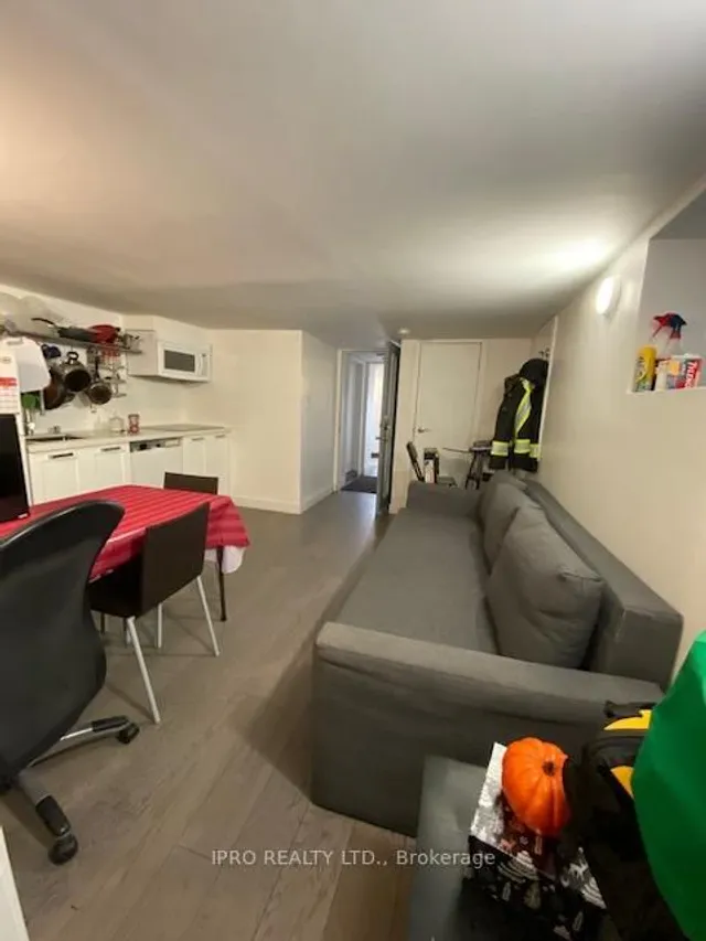 Additional image 17 of 1580 Davenport Rd