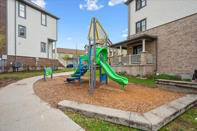 Additional image 34 of 701 Homer Watson Blvd Unit 86