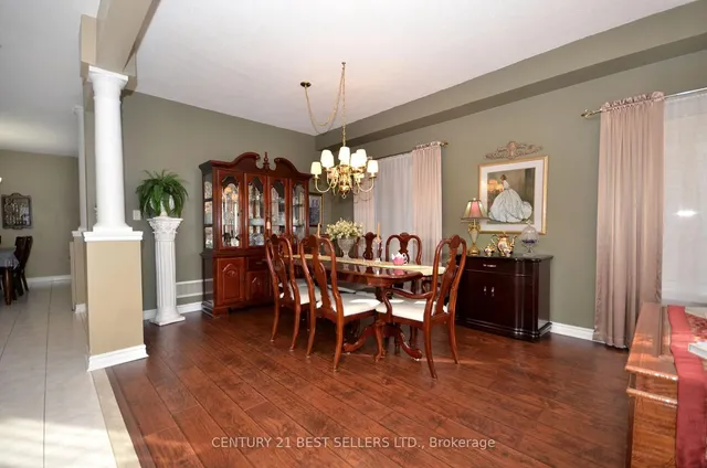 Additional image 9 of 9 Coin St