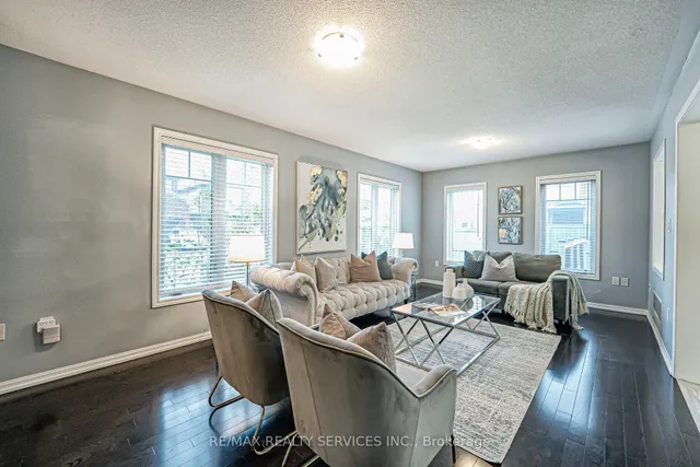 Additional image 12 of 38 Arkwright Dr