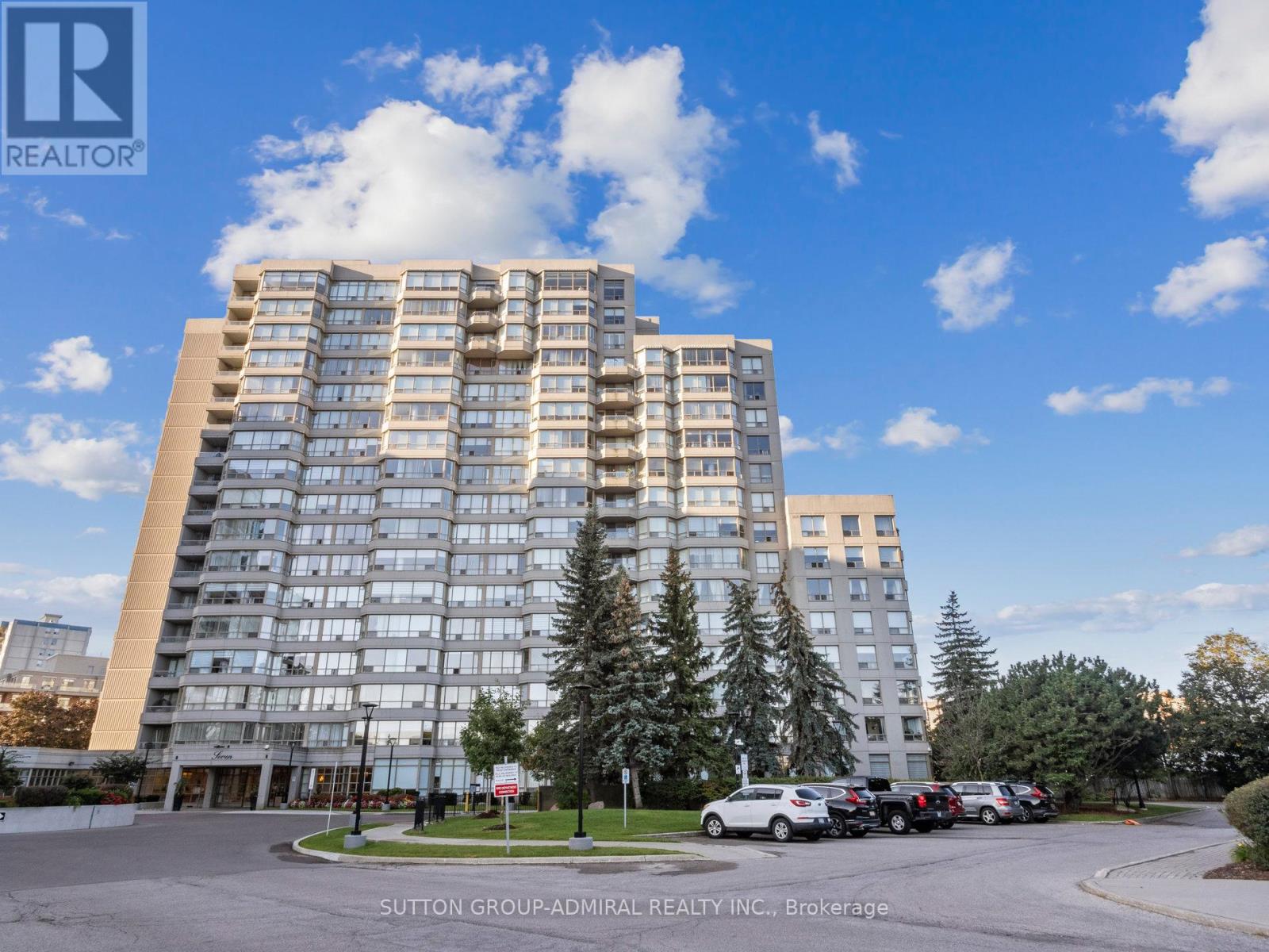 604 - 7 TOWNSGATE DRIVE|Vaughan (Crestwood-Springfarm-Yorkhill), Ontario L4J7Z9