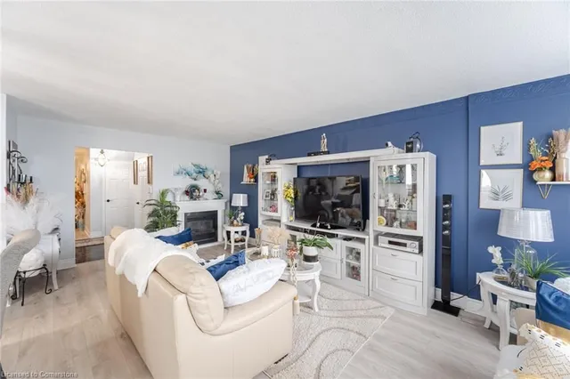 Additional image 12 of 551 The West Mall Rd Unit 1219