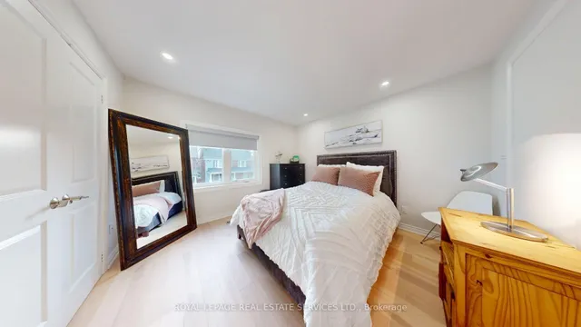 Additional image 19 of 168 Ronan Ave