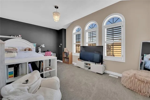 Additional image 32 of 8 Chartwell Cir