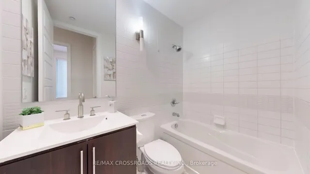 Additional image 25 of 28 Linden St Unit 201