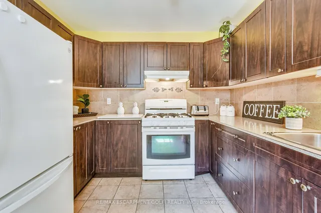 Additional image 18 of 145 Newlands Ave