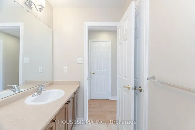 Additional image 44 of 36 Arizona Dr