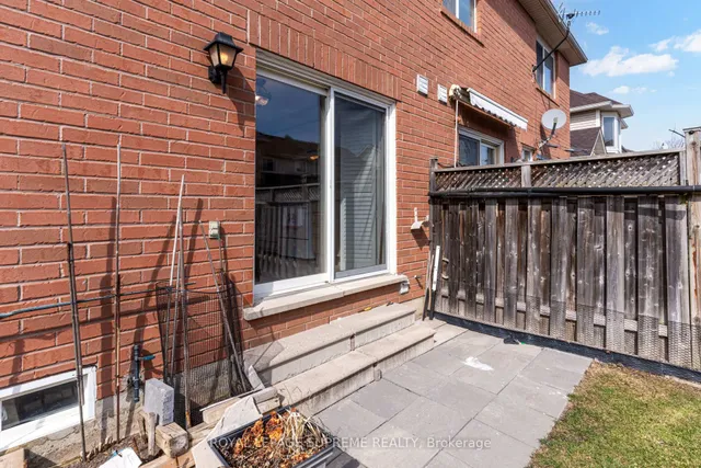 Additional image 33 of 1063 Wallbrook Cres