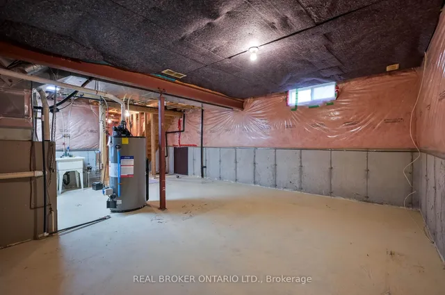 Additional image 24 of 4 Mountain Laurel Cres