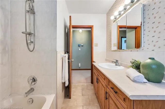 Additional image 29 of 200 Huron Ave