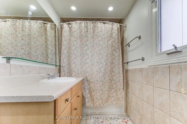 Additional image 29 of 23 Driftwood Cres