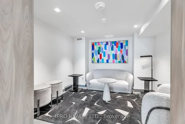 Additional image 26 of 1 Jarvis St Unit 828